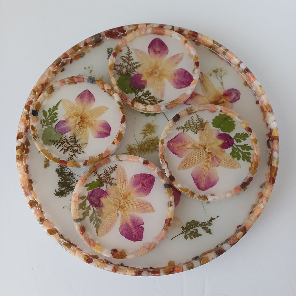 12 in Serving Tray with 4 matching  Coasters, real flower and leaves