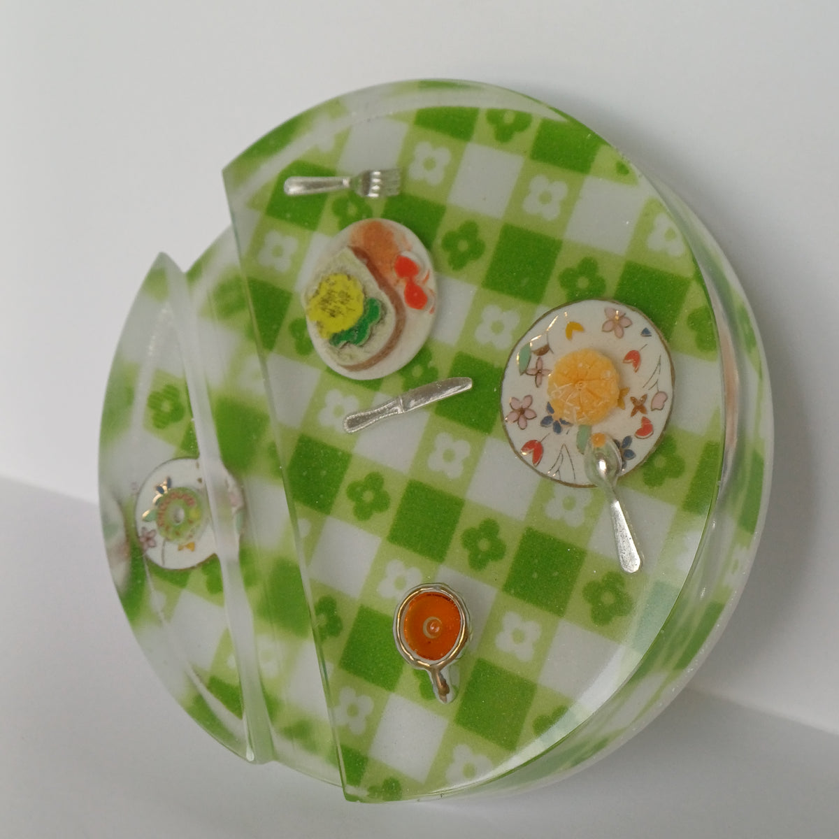 Round Artistic Resin Phone Holder, Mini Breakfast Scene or Fan and Petals, Handmade Desk Decor, Cute Gift for Her